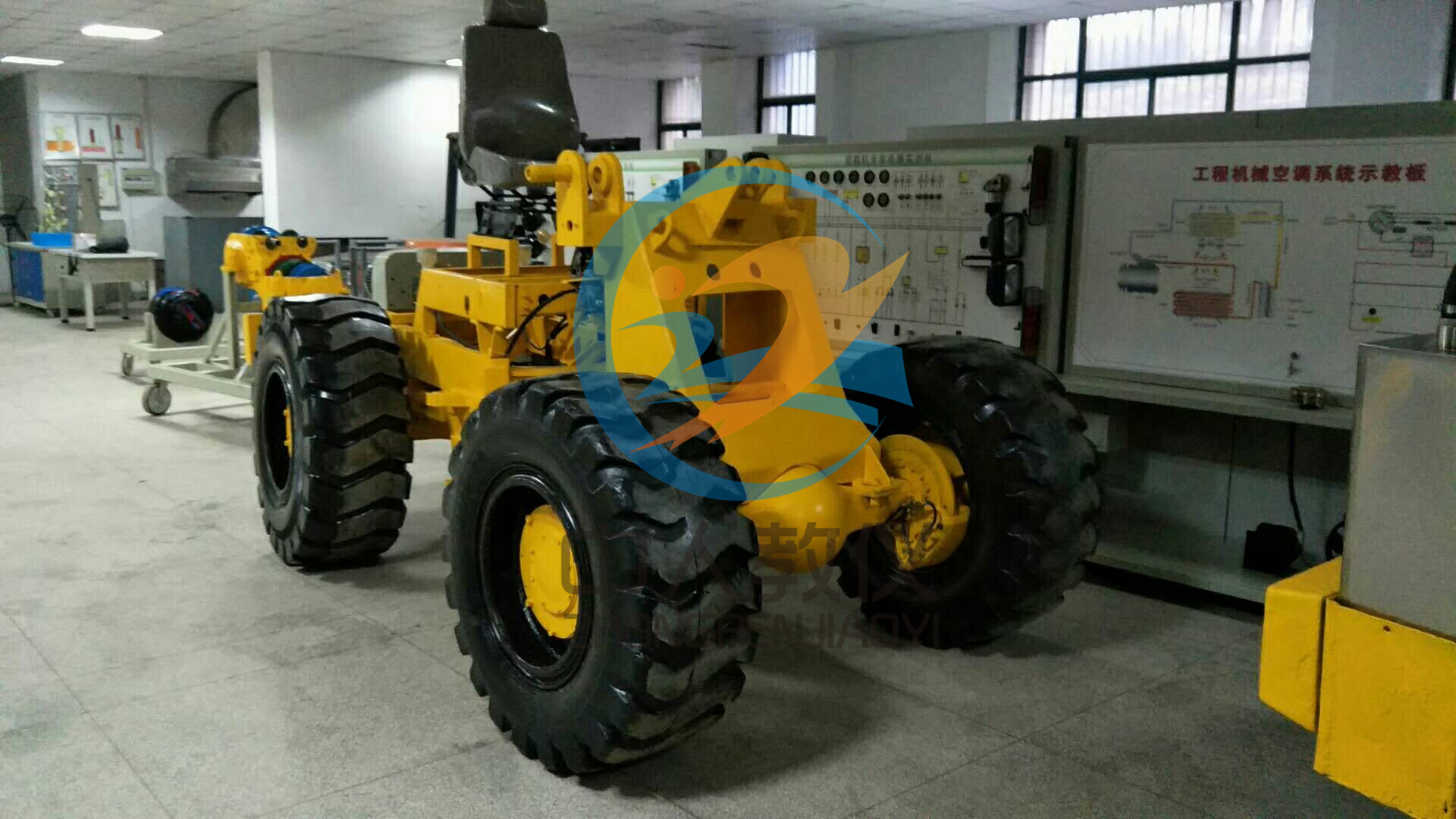 电工技术实训报告总结1000字(图1) 电工技术实训报告总结1000字(图1)