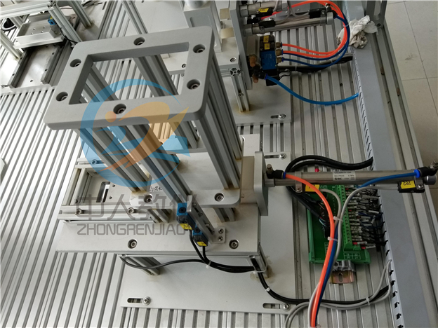 工业机器人与智能视觉系统应用实训装置,机器人实训台，小工料单元