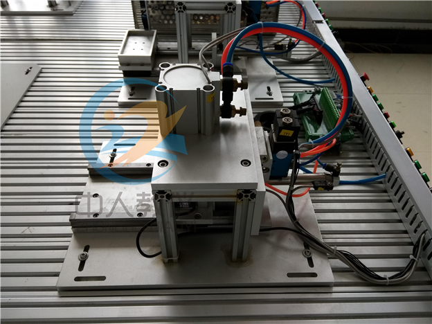 工业机器人与智能视觉系统应用实训装置,机器人实训台，加工单元